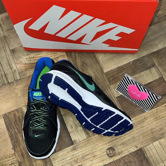 🆕Nike Women's Revolution 2 Running Shoe NWT - Picture 4 of 7
